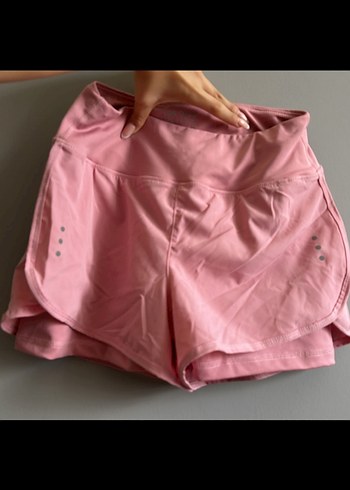 Pembe Mini Spor Şort Kadın ve büstiyer