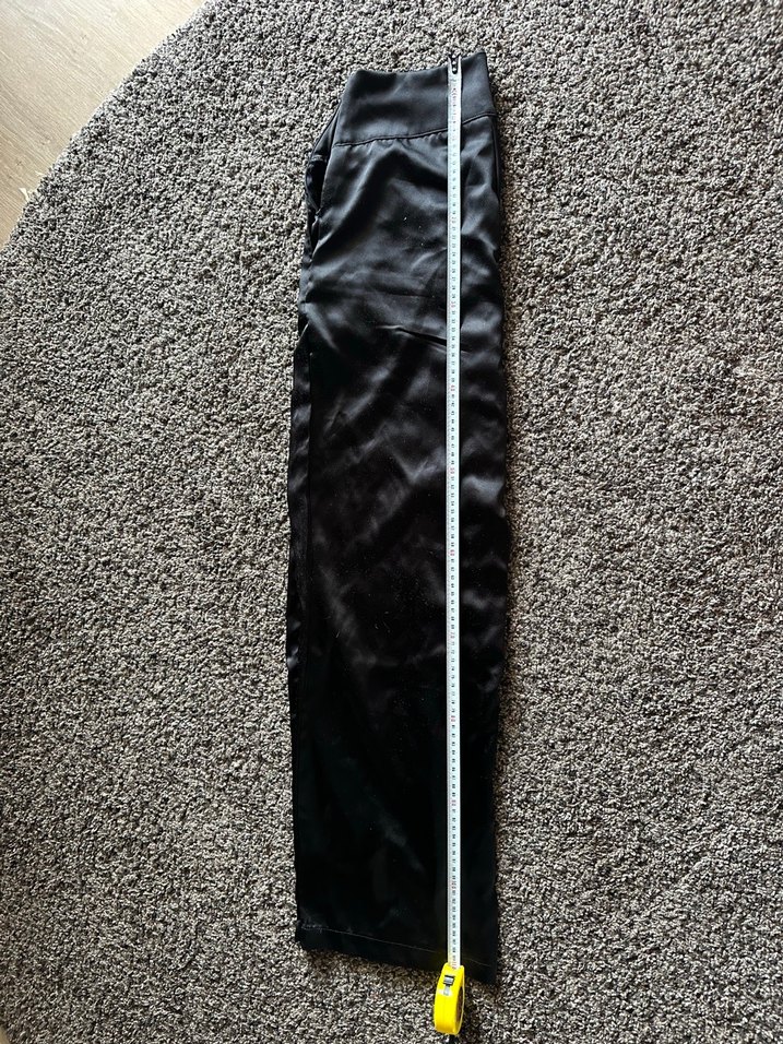 Saten Siyah Bol Kesim Midi Kadın Pantolon - Görsel 4