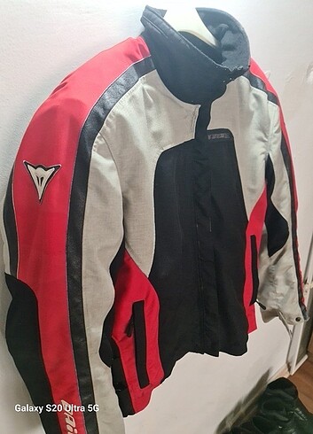 Dainese motosiklet montu