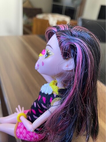 Beden Renk Monster high draculaura