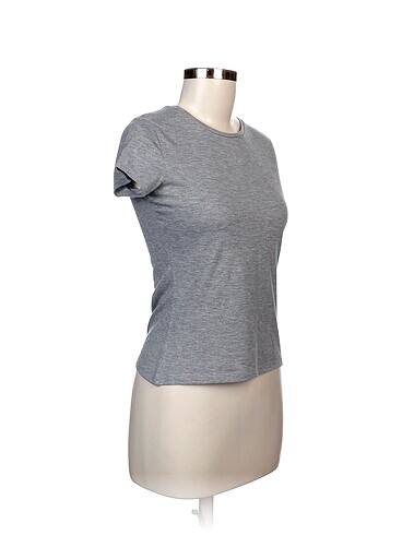LC Waikiki LC Waikiki T-shirt %70 İndirimli.