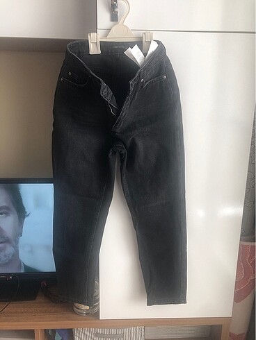 siyah mom jean