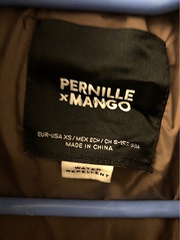 xs Beden mango siyah crop şişme ceket