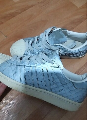 Adidas spor ayakkabı