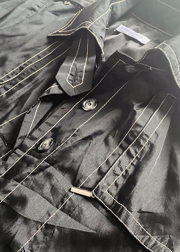 Kemerli Siyah Kadın kısa trençkot - Görsel 2