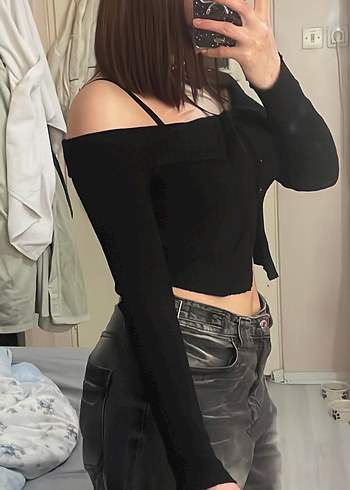 Siyah madonna yaka crop - Görsel 3