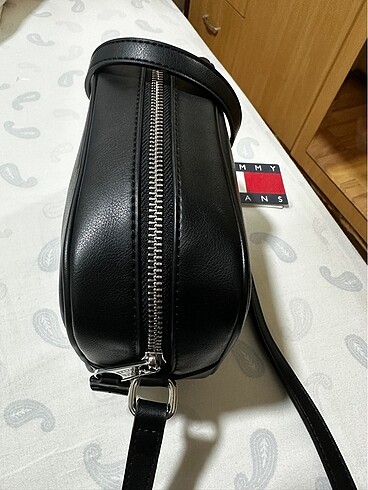 Tommy Hilfiger Tommy kol çantası
