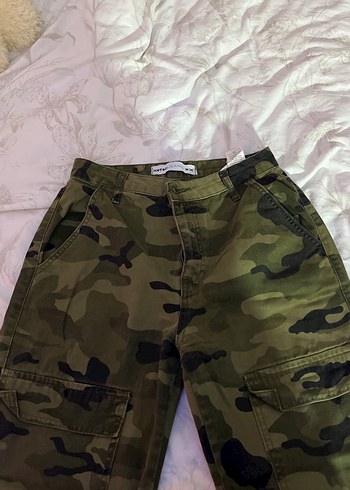 Kadın Kamuflaj Bol Kesim Kumaş Pantolon - Görsel 3