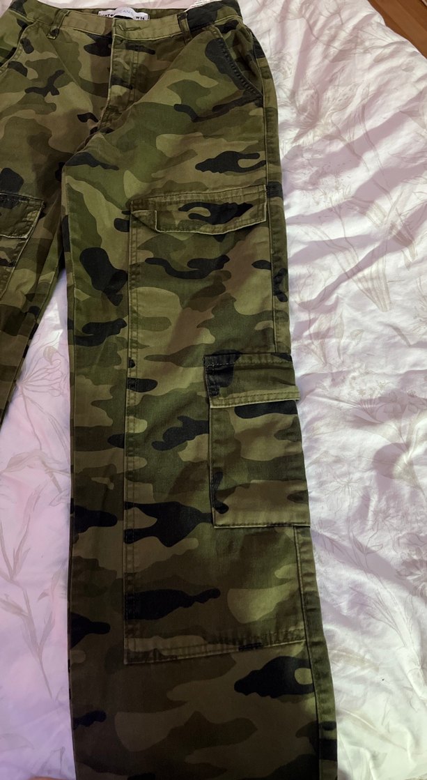 Kadın Kamuflaj Bol Kesim Kumaş Pantolon - Görsel 2