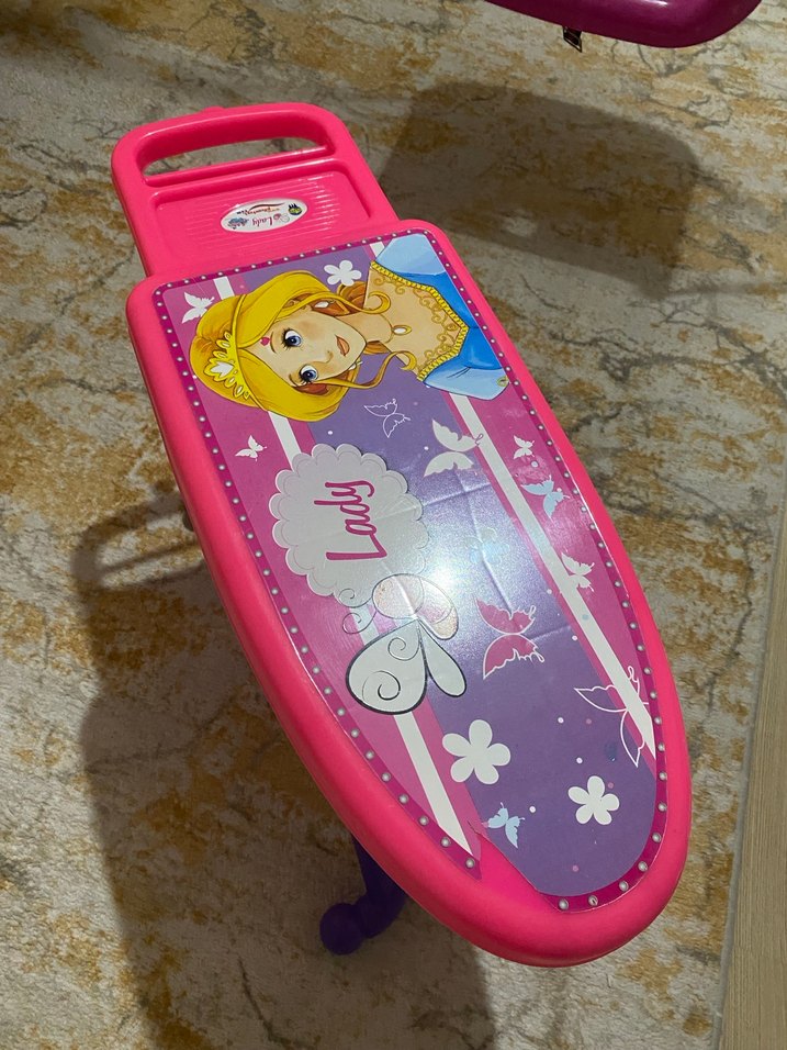 Çocuklar için Renkli Baskılı Ütü Masası - Görsel 3