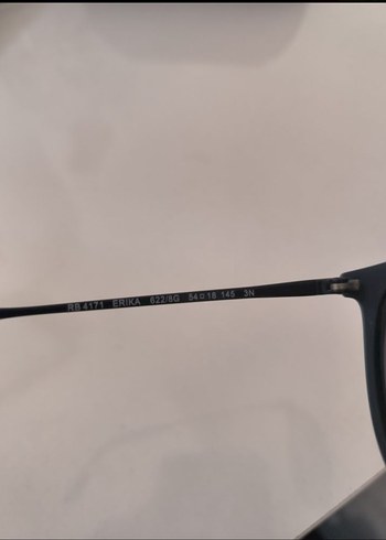 Siyah Minimalist Kadın Güneş Gözlüğü - Görsel 4