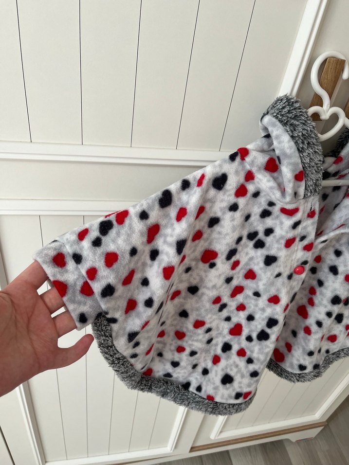 Kapüşonlu Düğmeli Kız Çocuk Panço - Görsel 5