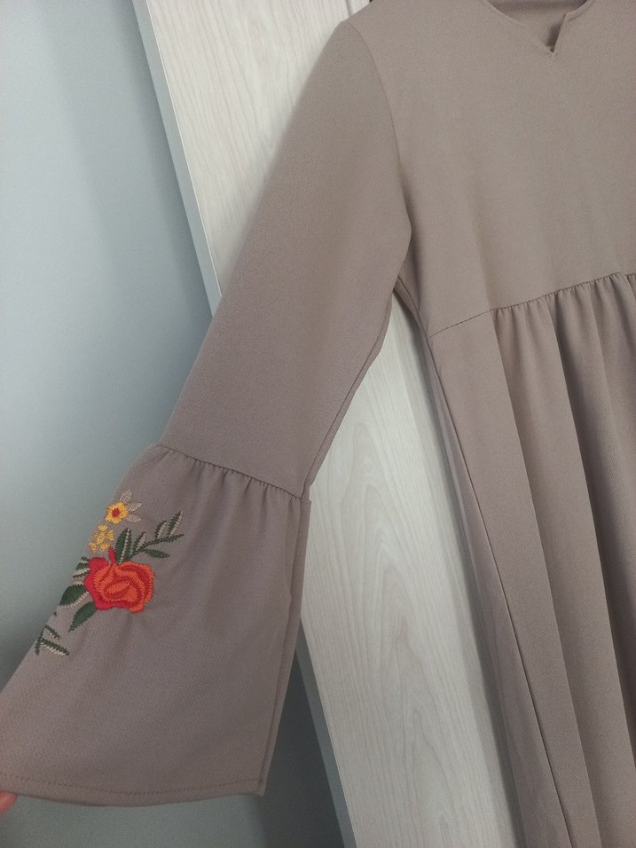 Bej Nakışlı Uzun Salaş Elbise - Görsel 3