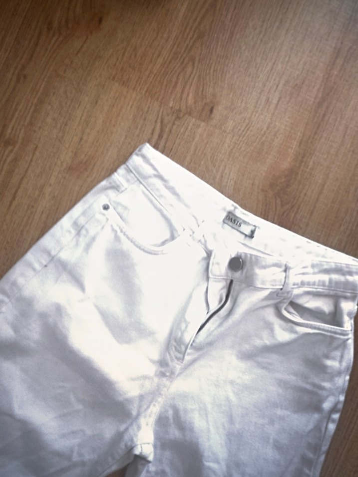 Beyaz Rahat Kesim mom fit Kadın Kot Pantolon - Görsel 2