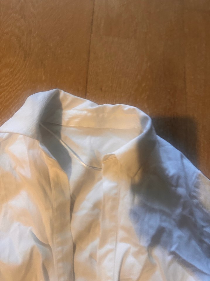 Düğmeli Beyaz Kadın Gömlek - Görsel 3