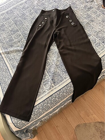 xl Beden İpekyol taşlı siyah pantolon bol