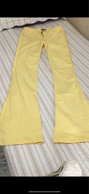 İpekyol sarı pantolon ispanyol