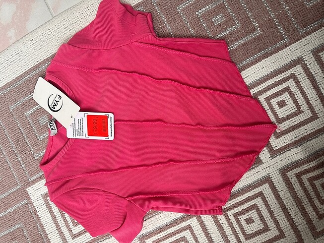 Pembe tshirt