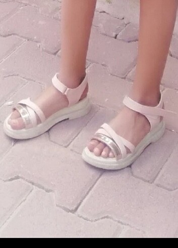 Kız çocuk sandalet