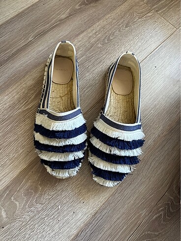püskül detaylı espadril