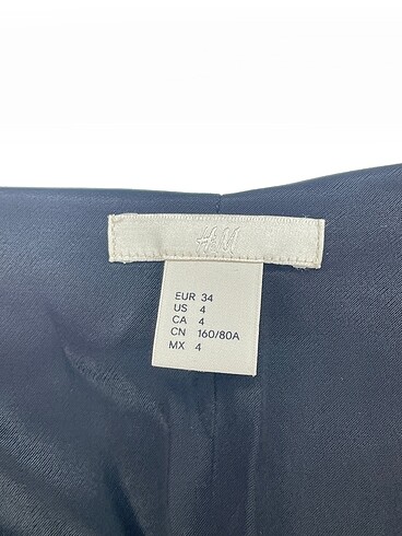 34 Beden siyah Renk H&M Uzun Elbise %70 İndirimli.