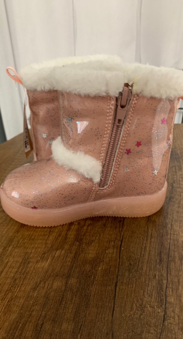 Kız Çocuk Pembe Tüylü Bot - Görsel 4