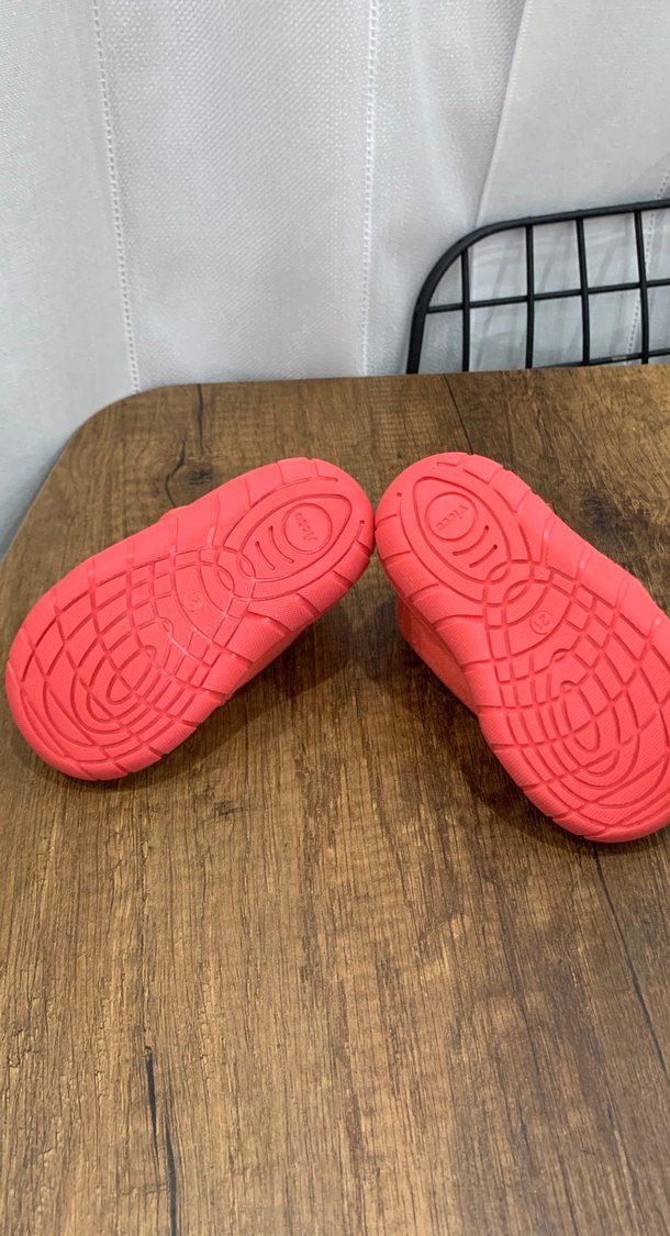 Kız Çocuk Kırmızı Sıcak Ev Terliği - Görsel 5