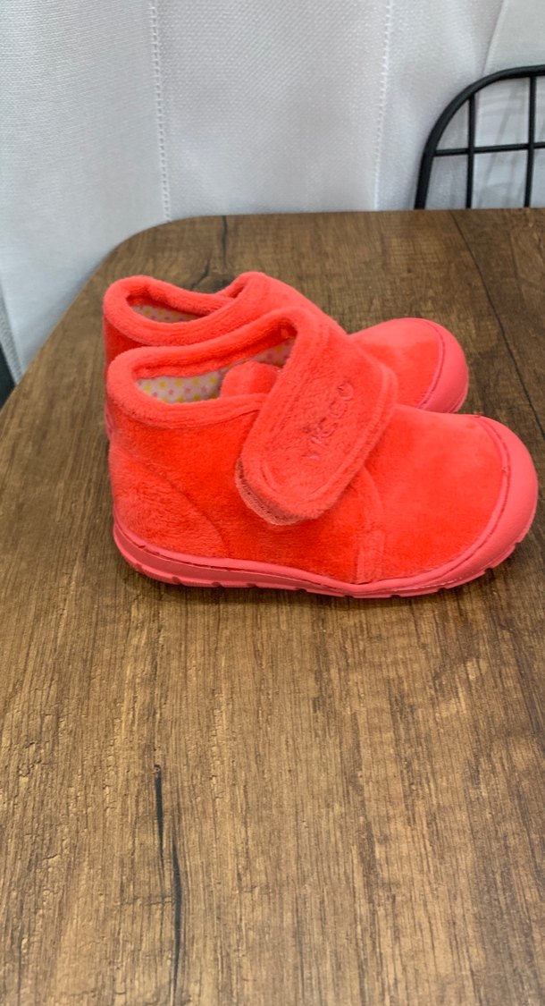 Kız Çocuk Kırmızı Sıcak Ev Terliği - Görsel 4