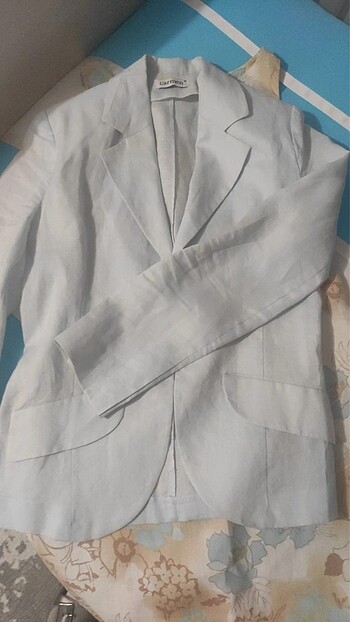 Beyaz blazer