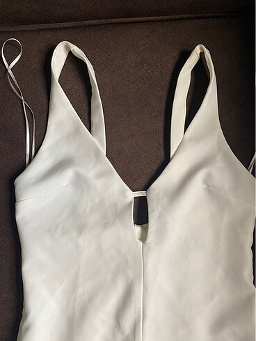 Zara zara cut out detaylı elbise