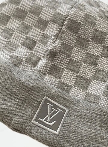 Louis Vuitton Lv bere