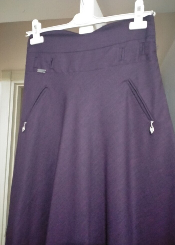 belden oturmalı etek fermuarlıdır - Görsel 2