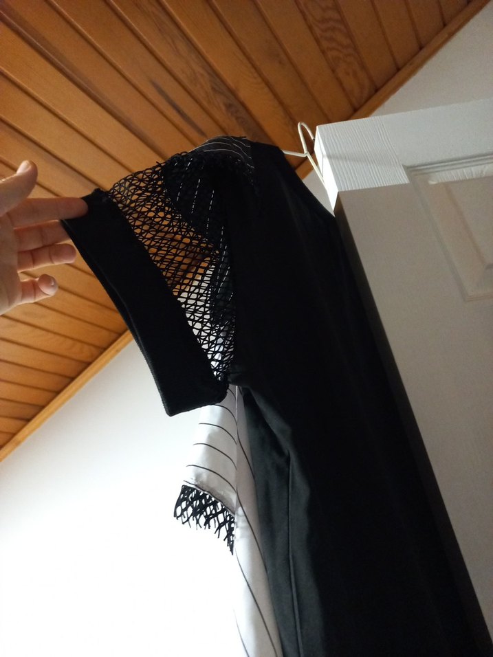 Kadın Uzun Siyah Fırfırlı Elbise - Görsel 4