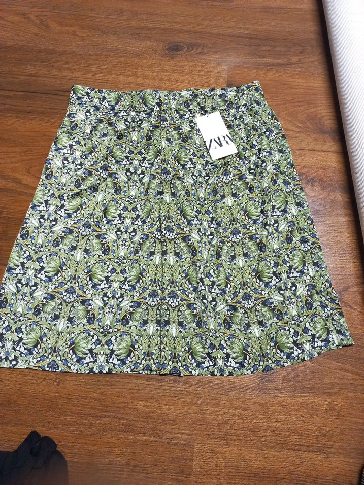 Yeşil Desenli Kısa Bol Kesim Kumaş saten  Pantolon - Görsel 2