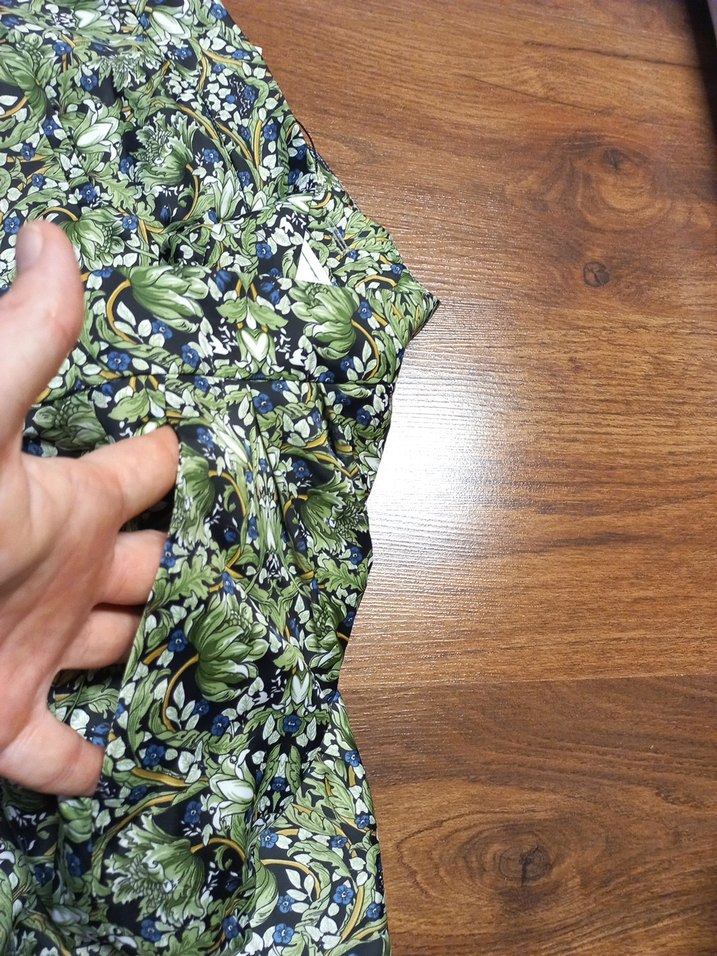 Yeşil Desenli Kısa Bol Kesim Kumaş saten  Pantolon - Görsel 4