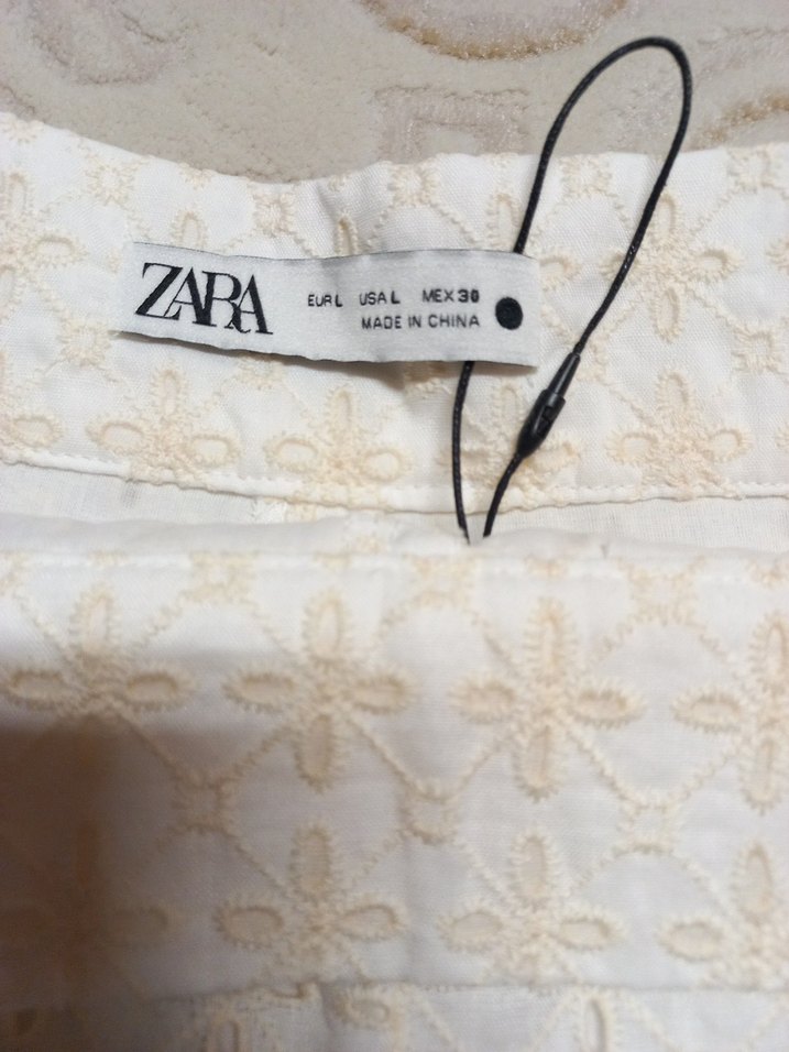 Dantel İşlemeli Beyaz Mini Şort - Görsel 2