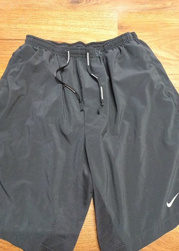 Nike Siyah Rahat Kesim Spor Şort - Görsel 4