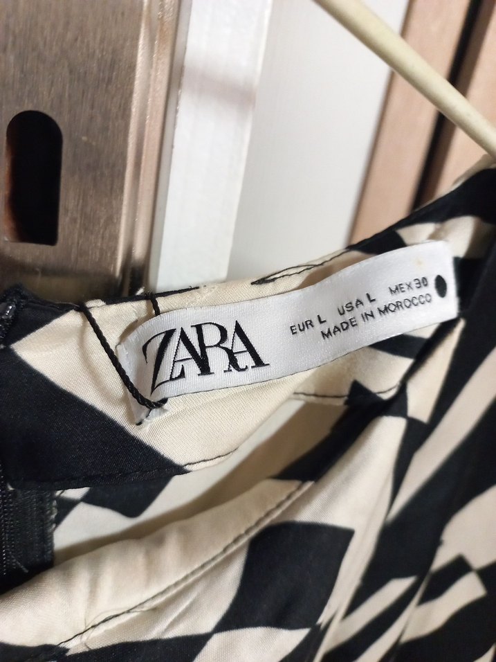 Kadın Siyah Baskılı Pilili V Yaka Gömlek - Görsel 2