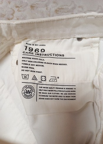 Beyaz Mini Denim Şort - Görsel 5