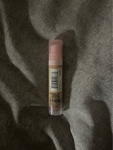 NYX NYX bare with me serum concealer 03 vanilla