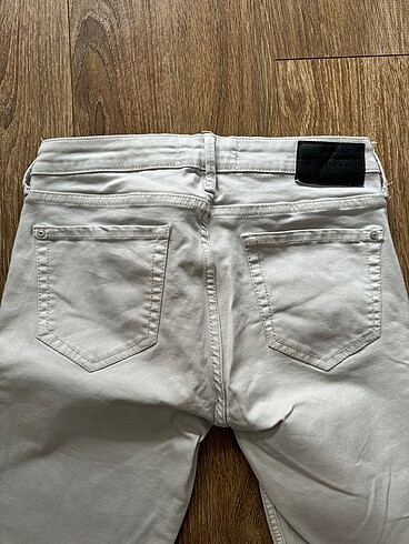 34 Beden ten rengi Renk Mango Pantalon