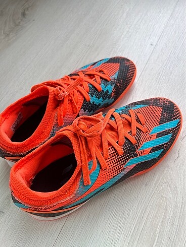 Orijinal Adidas çocuk halısaha ayakkabısı