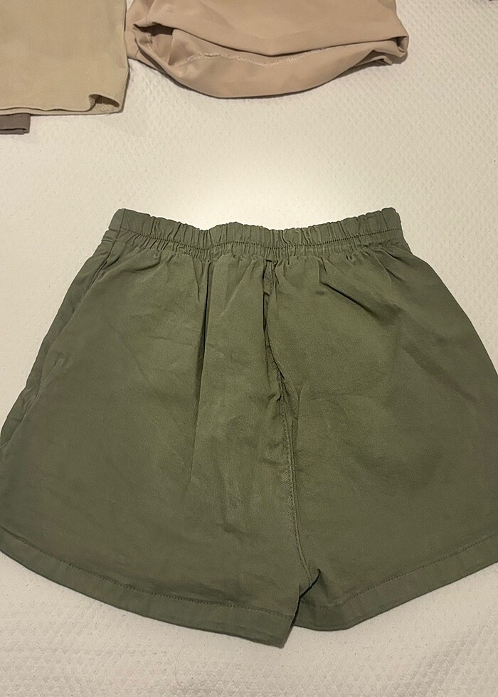 Yeşil Şortlu Etek - Görsel 3