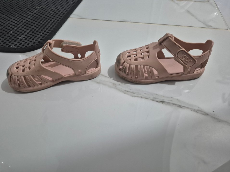 ıgor Kız Çocuk Pembe Tokalı Kauçuk sandalet - Görsel 4