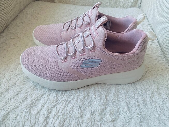 Sıfır durumda Skechers Memory form 37.5