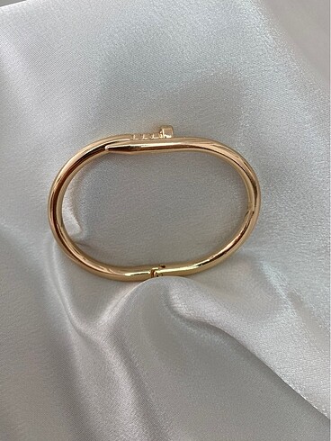  Beden Cartier Çivi Model