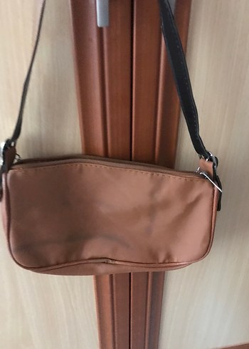 Zincir Detaylı Bej Deri Kadın Çanta - Görsel 3