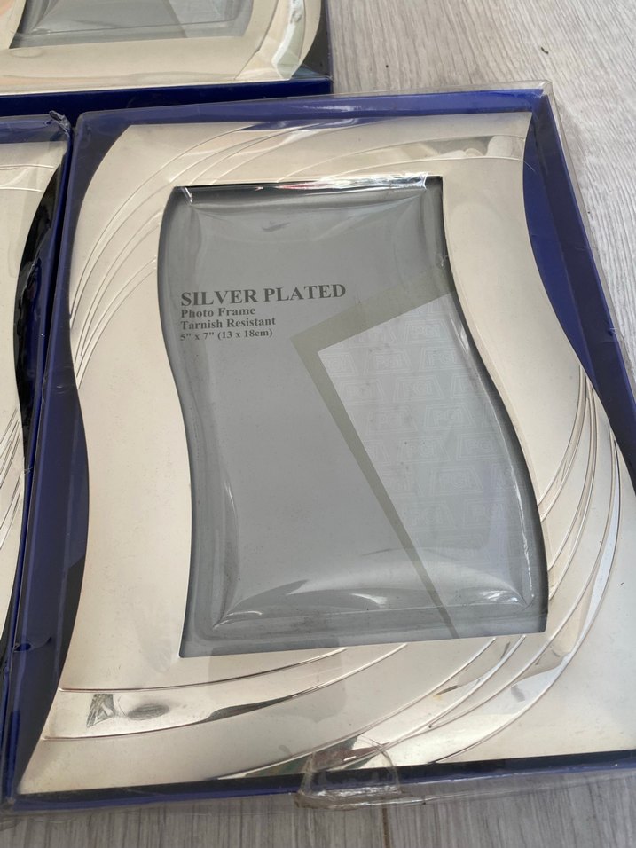 Gümüş Kaplama Dekoratif Fotoğraf Çerçevesi - Görsel 2