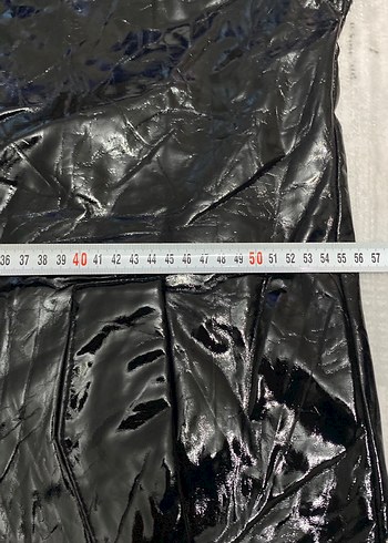 Parlak Siyah Midi Uzunlukta Kadın Ceket - Görsel 9