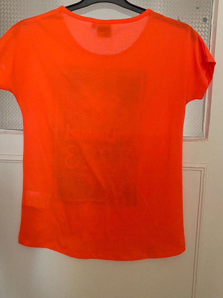 Hummel Turuncu Baskılı Kısa Kollu Tişört - Görsel 2